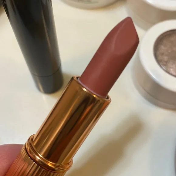 Nude lip bundle - Picture 2 of 5